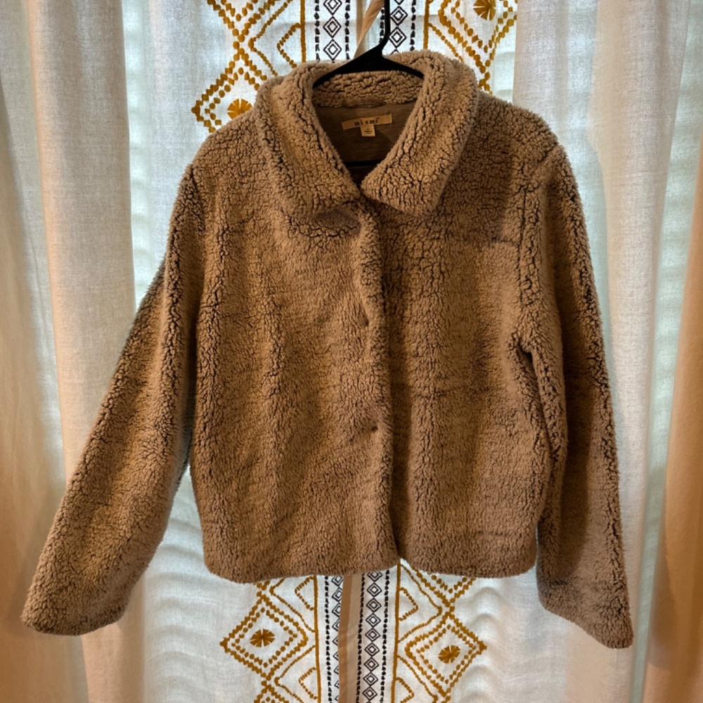 Fluffy jacket - Picture 2 of 3